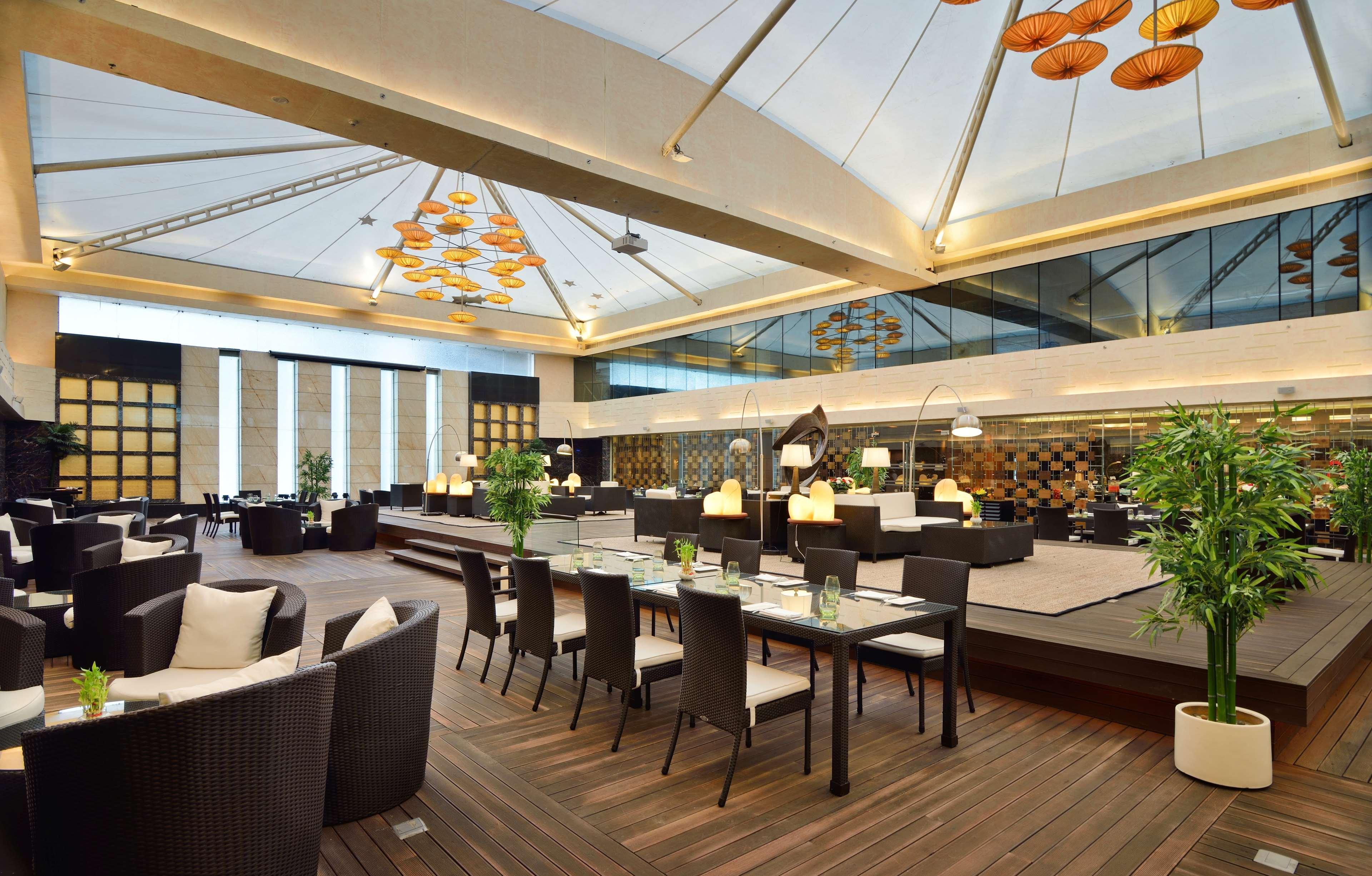 Radisson Blu Kaushambi Delhi Ncr Ξενοδοχείο Ghaziabad Εξωτερικό φωτογραφία