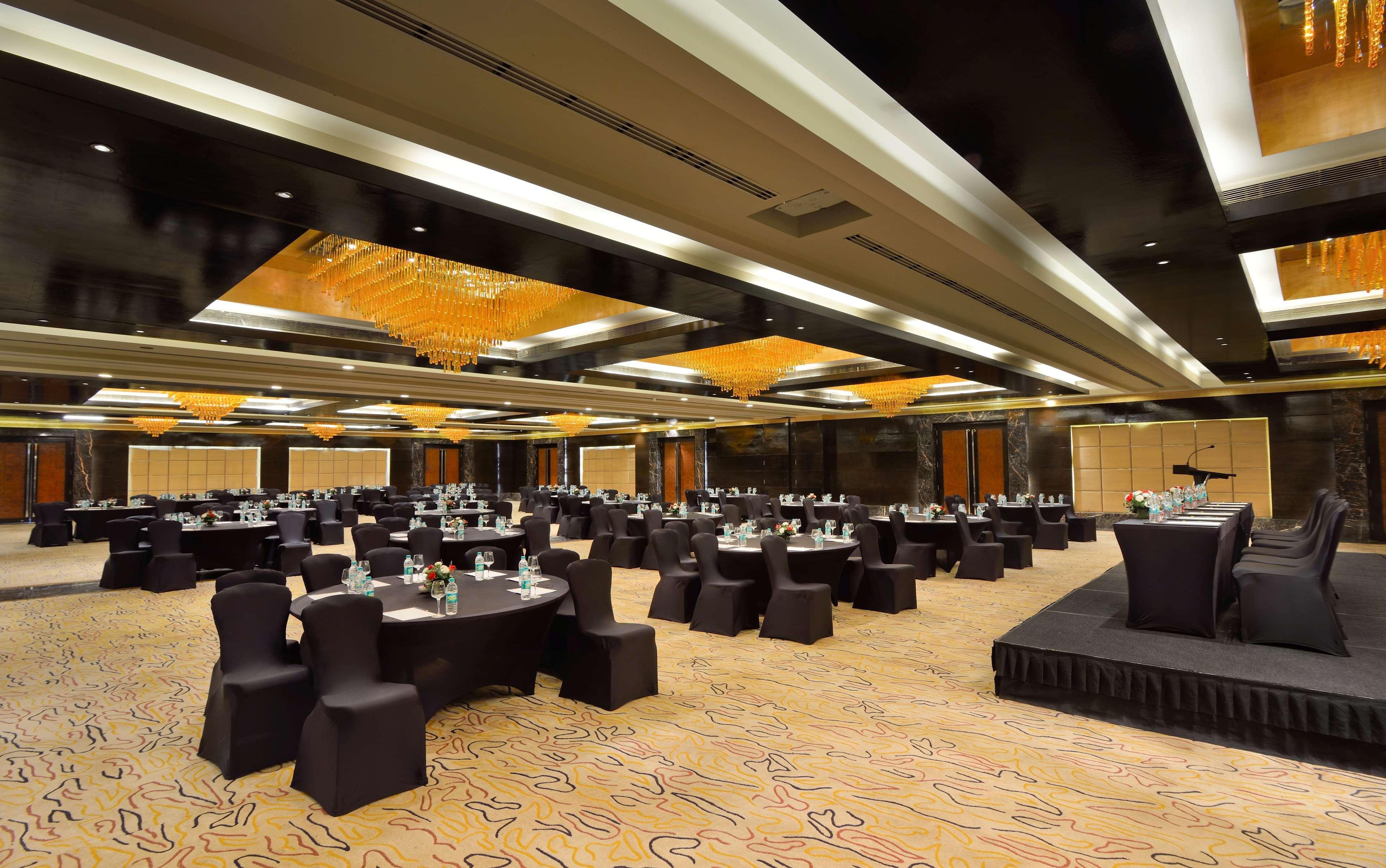Radisson Blu Kaushambi Delhi Ncr Ξενοδοχείο Ghaziabad Εξωτερικό φωτογραφία