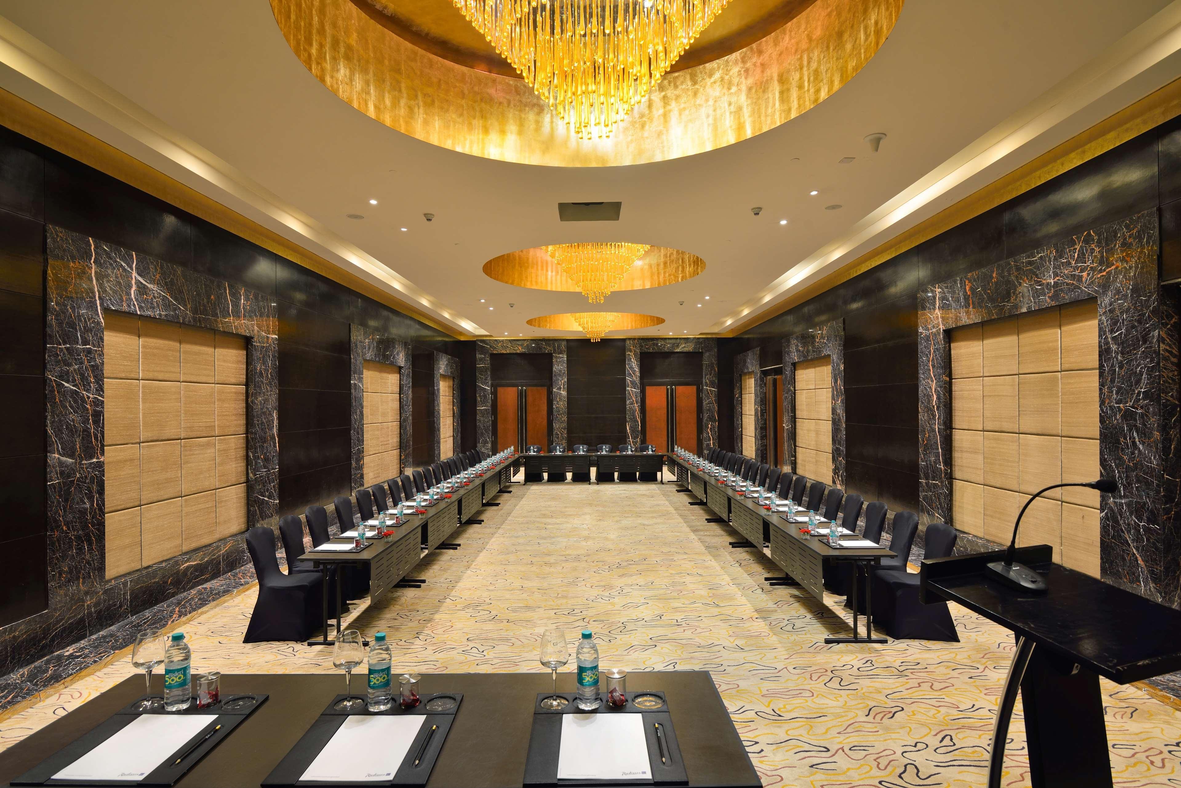 Radisson Blu Kaushambi Delhi Ncr Ξενοδοχείο Ghaziabad Εξωτερικό φωτογραφία