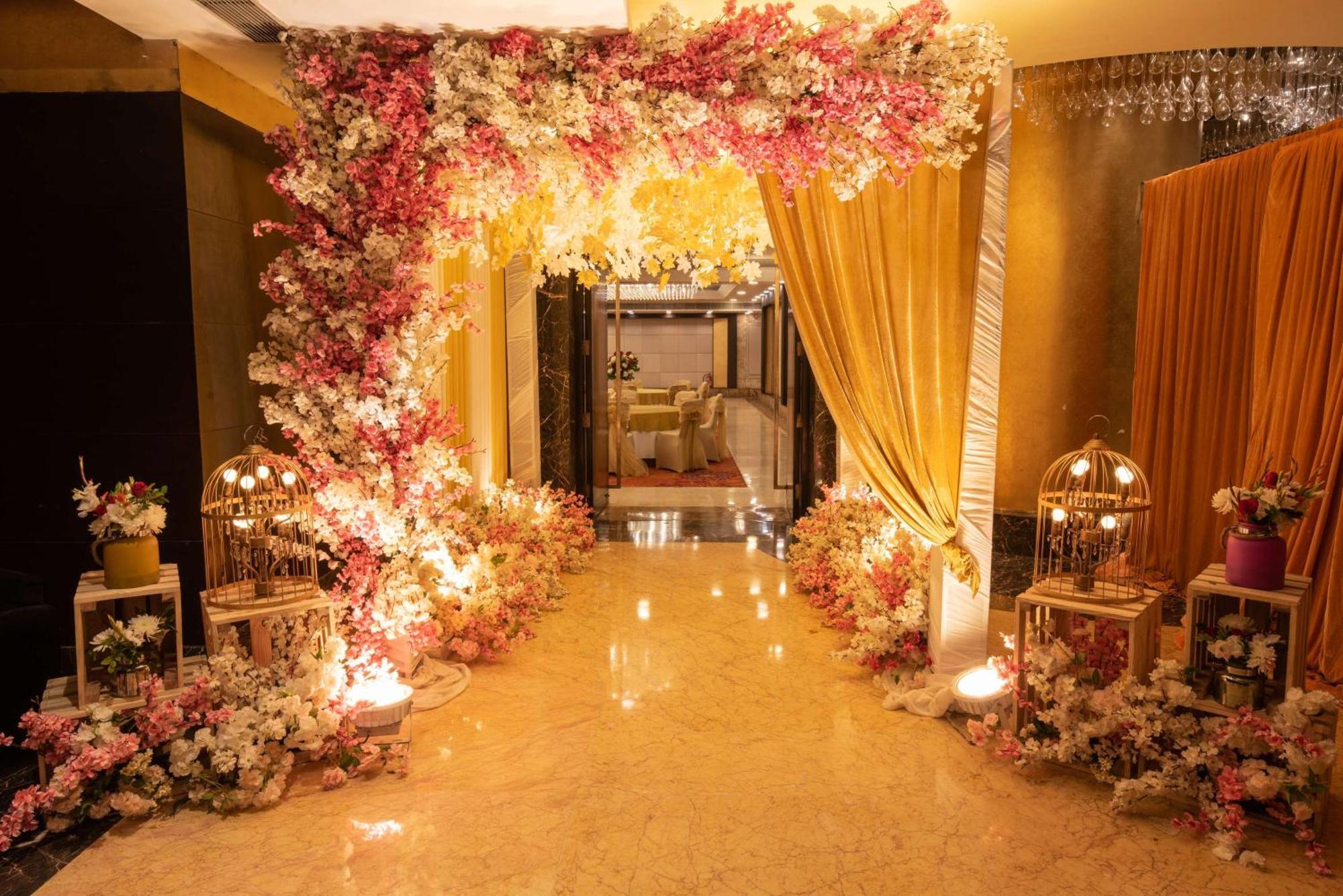 Radisson Blu Kaushambi Delhi Ncr Ξενοδοχείο Ghaziabad Εξωτερικό φωτογραφία