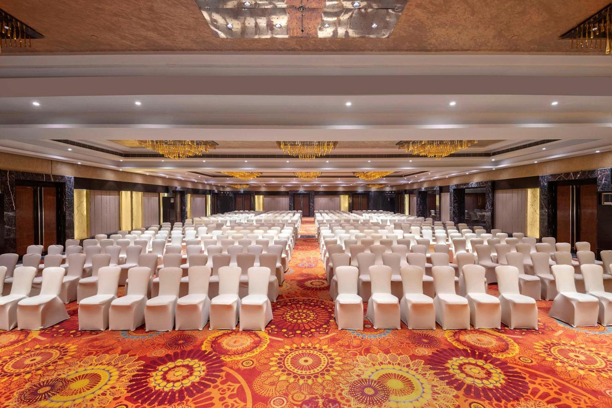 Radisson Blu Kaushambi Delhi Ncr Ξενοδοχείο Ghaziabad Εξωτερικό φωτογραφία